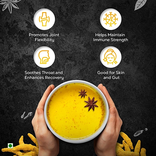 Top Anti‑Inflammatory Foods to Reduce Belly Fat for Women Over 40 17 Fresh turmeric root and turmeric powder – a top anti-inflammatory food that helps reduce belly fat in women over 40.